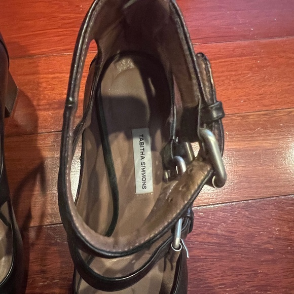 Tabitha Simmons Triple-Bukle Heels - Picture 7 of 9